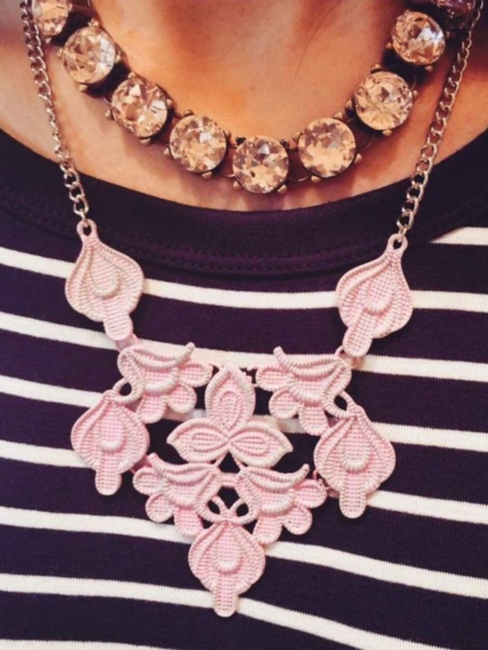 Plunder Sue Pink Necklace